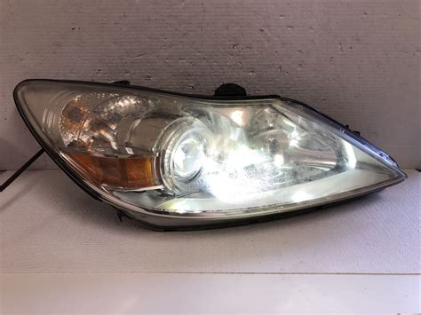 Oem Hyundai Genesis Sedan Right Rh Hid Xenon Headlight W