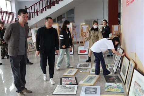 我市举办第二十三届中小学生艺术节书画作品大赛