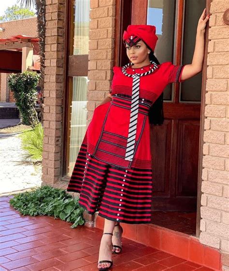 Latest Xhosa Umbhaco Traditional Wedding Attire For African Womens