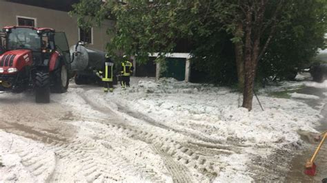 Unwetter Bayern Chaos In Bayern Nach Gewitter Sturm Ist Das Schnee Im