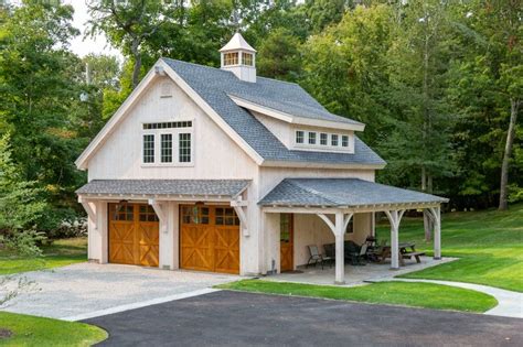 Its In The Details The Barn Yard And Great Country Garages Garage Guest House Carriage House