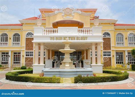 Versailles Palace Facade In Almanza Dos, Las Pinas, Philippines ...