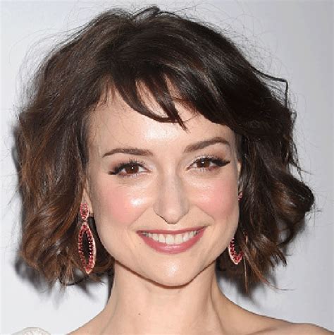 Milana Vayntrub Bio, wiki, âge, taille, parents, mari, chasseurs de ...