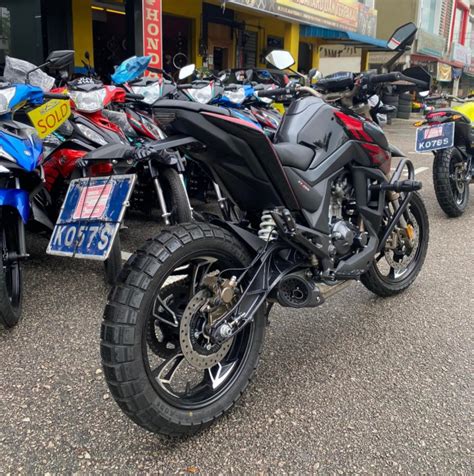 Zontes ZT Series Bộ ba Naked bike đáng chú ý trong tầm giá triệu banh vn