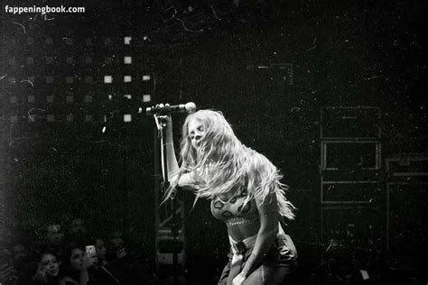 Luiza Sonza Nude OnlyFans Leaks Fappening FappeningBook