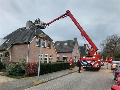 Schoorsteen In Eindhoven Vat Vlam ‘alsof Er Een Militair Vliegtuig