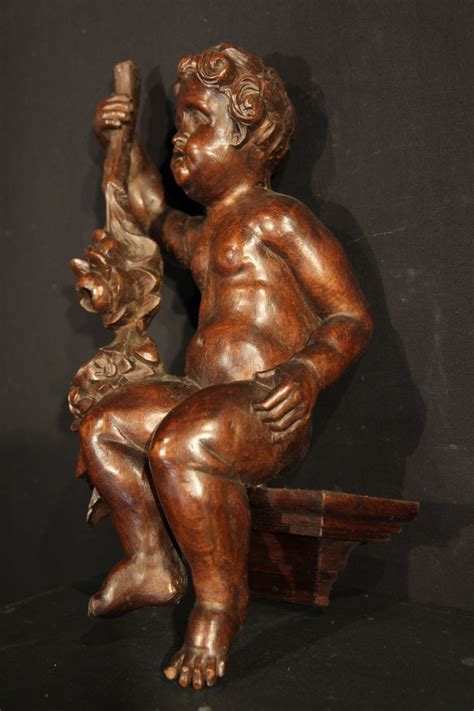 Putto En Bois De Noyer Sculpt Du Xviiie Si Cle N