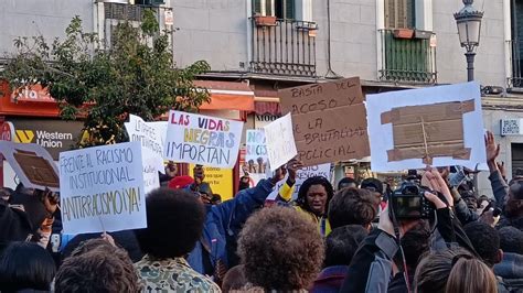 Cientos De Personas Se Concentran Contra El Racismo Institucional Tras