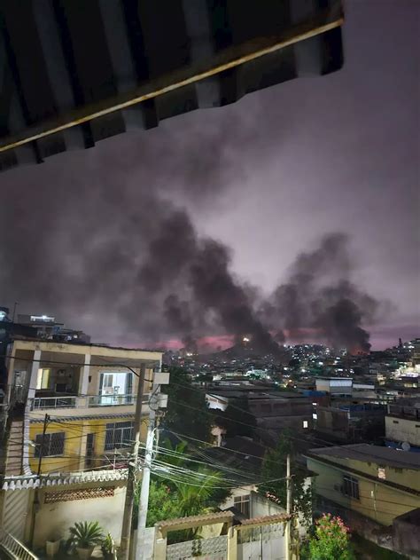 Complexo Da Penha Tem Manhã De Intenso Tiroteio Durante Operação