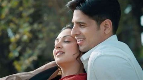 Sidharth Malhotra Kiara Advani Wedding First Photo Out Shaadi Ka Mandap