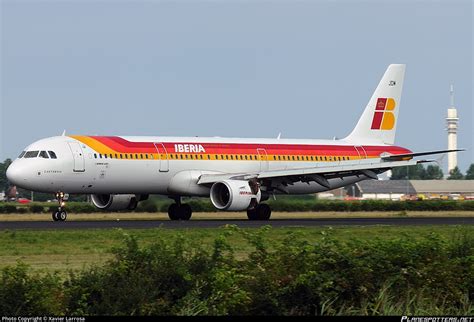 EC JDM Iberia Airbus A321 211 Photo By Xavier Larrosa ID 076997