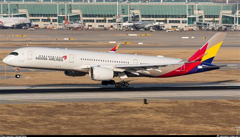 Hl Asiana Airlines Airbus A Photo By Michael Wang Id