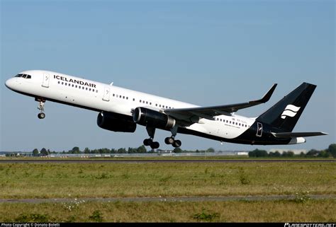 TF LLL Icelandair Boeing 757 256 WL Photo By Donato Bolelli ID