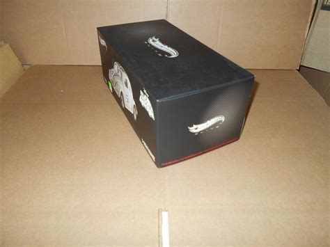 Hot Wheels Elite Herbie The Love Bug Nib Sealed Highly Detailed