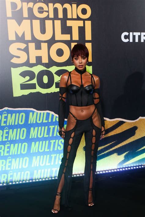 Foto Brunna Gonçalves deixou corpo sarado à mostra em look