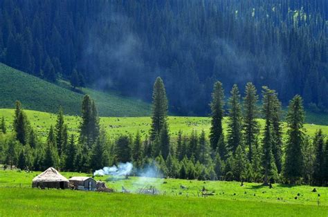 Xinjiang Province: experience true Central Asia and sublime landscapes