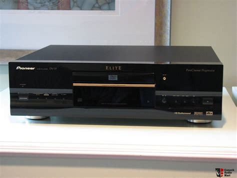 Pioneer ELITE DV 37 DVD Player Photo 182817 Canuck Audio Mart