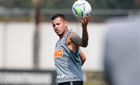 D Namo De Kiev Aciona A Fifa Mas Corinthians Diz J Ter Acordo Para