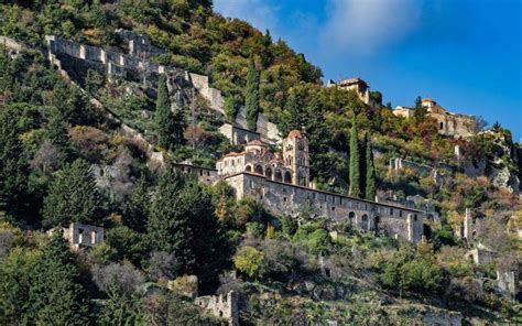 A COMPLETE GUIDE TO MAGICAL MYSTRAS GREECE