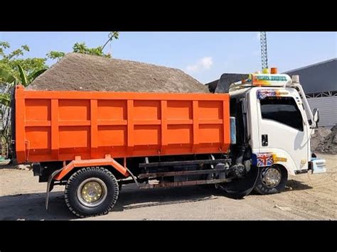 Mobil Dump Truk Isuzu Nmr Jomplang Muatan Pasir Super Full Membukit