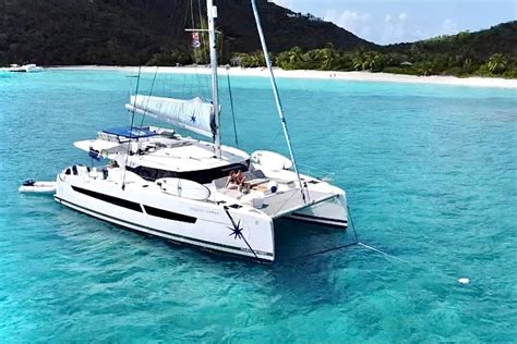 カタマラン Fountaine Pajot Aura 51 Endless SummerレンタルでBVI Tortola Nanny