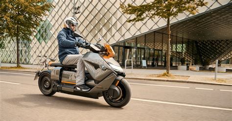 Bmw Ce 04 Le Nouvel électro Scooter Branché Actu Moto