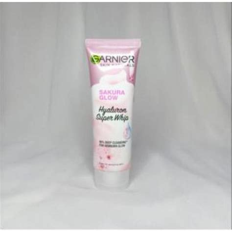 Garnier Light Complete Brightening Whip Foam Sakura White Pinkish