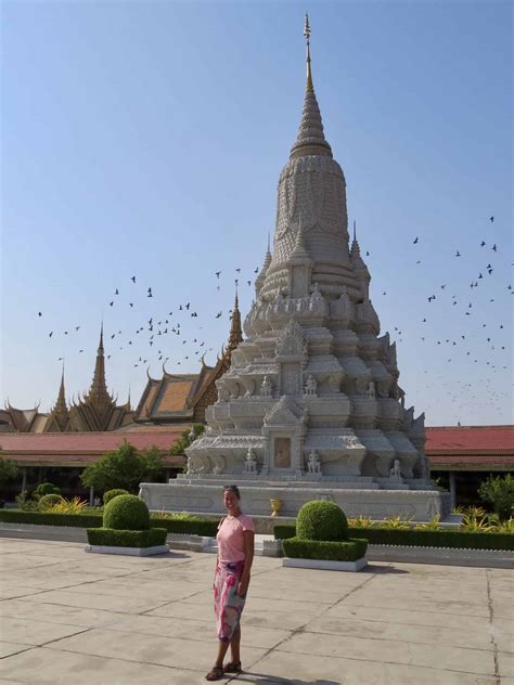 9 Awesome Things You Need To Do In Phnom Penh