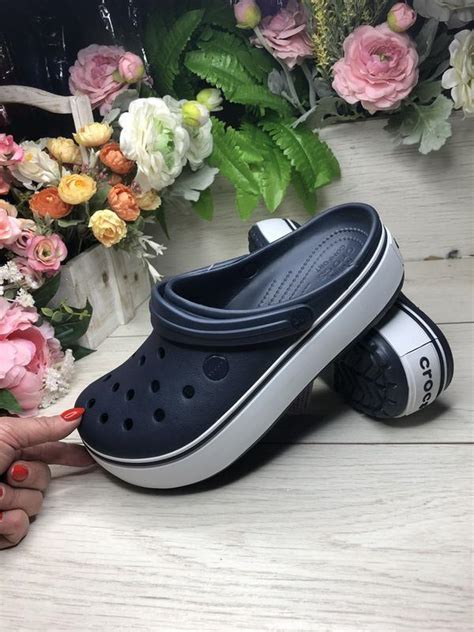 Сабо кроксы crocband platform black/white (чорно-білі) — цена 1540 грн ...