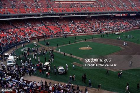 119 Candlestick Park Earthquake Stock Photos, High-Res Pictures, and ...