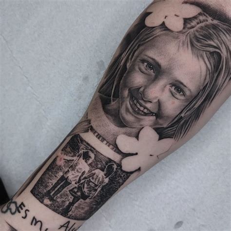 Aggregate 69 Woman Portrait Tattoo Latest In Cdgdbentre