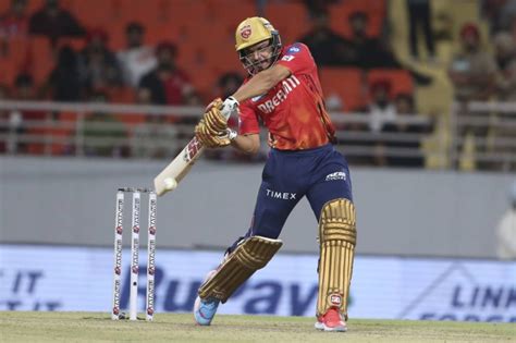 Hyderabad Beats Punjab By 2 Runs In Ipl Despite Dropping 3 Catches In