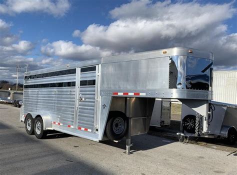 Used Horse trailers for sale in KY - TrailersMarket.com