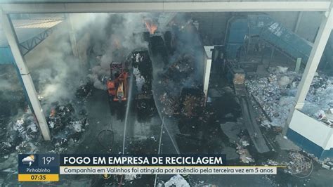 Empresa de reciclagem em Valinhos é atingida por incêndio pela terceira