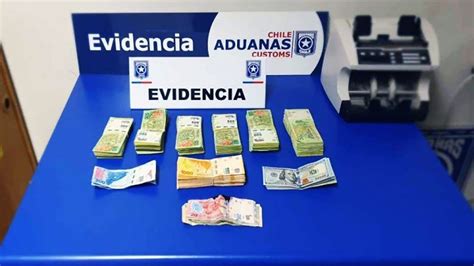 Detenidos Por Viajar Con Casi Un Millón De Pesos Sin Declarar