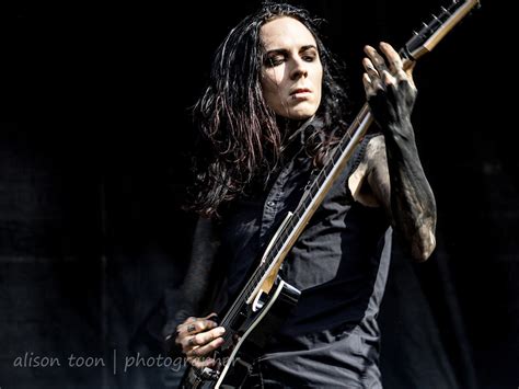 ALISON TOON PHOTOGRAPHER Ricky Horror Olson Guitar Motionless