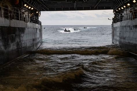 Dvids Images Aav Operations Aboard Uss New Orleans During Keen Sword 23 Image 7 Of 19