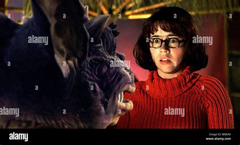 LINDA CARDELLINI SCOOBY-DOO; SCOOBY DOO (2002 Stock Photo: 31146257 - Alamy