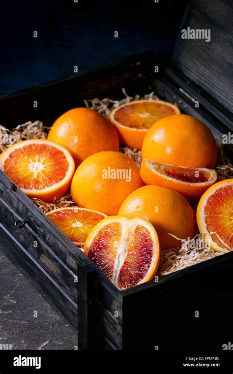 Naranja Cortada Por La Mitad Fotograf As E Im Genes De Alta Resoluci N