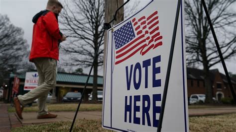 Alabama officials sued for allegedly suppressing new citizens' voting rights - Good Morning America