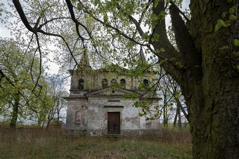 Opuszczony Ko Ci W Grzyma Kowie Podr E