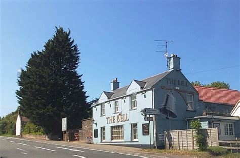 The Bell At Standerwick Anthony Parkes Cc By Sa Geograph