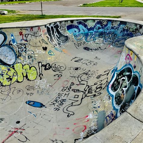 Graffiti Skate Park High Quality