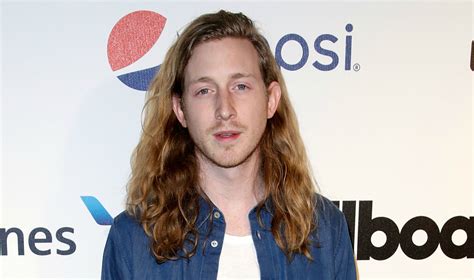 Celebs 101 10 Things You Didnt Know About Asher Roth