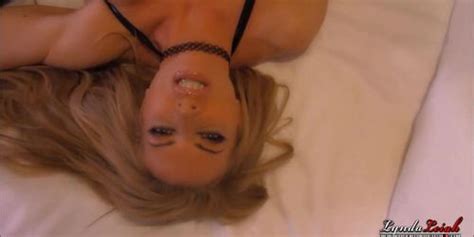 Sexy Brunette Tnaflix