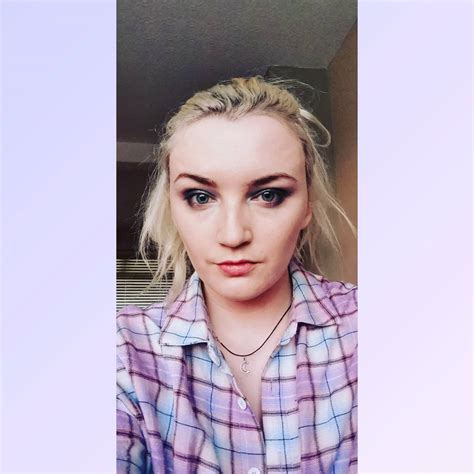 Bottle Blonde Scrolller