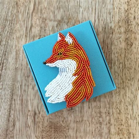 Instagram post by BEADED BROOCH Брошь из бисера • Sep 13, 2017 at 11 ...