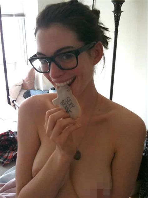 Notigape Filtran Fotos Intimas De Anne Hathaway The Best Porn Website