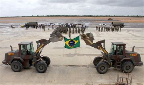 Ex Rcito Brasileiro Entrega Pista De Pouso Do Aeroporto De S O Gon Alo