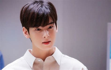 Cha Eun Woo Is A Visual Center In New Still Cut For YouTube Original K